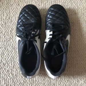 Nike cleats - lacrosse , soccer